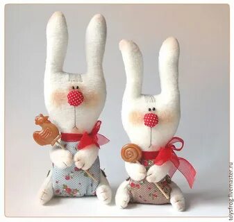 Зайцы игрушки из ткани