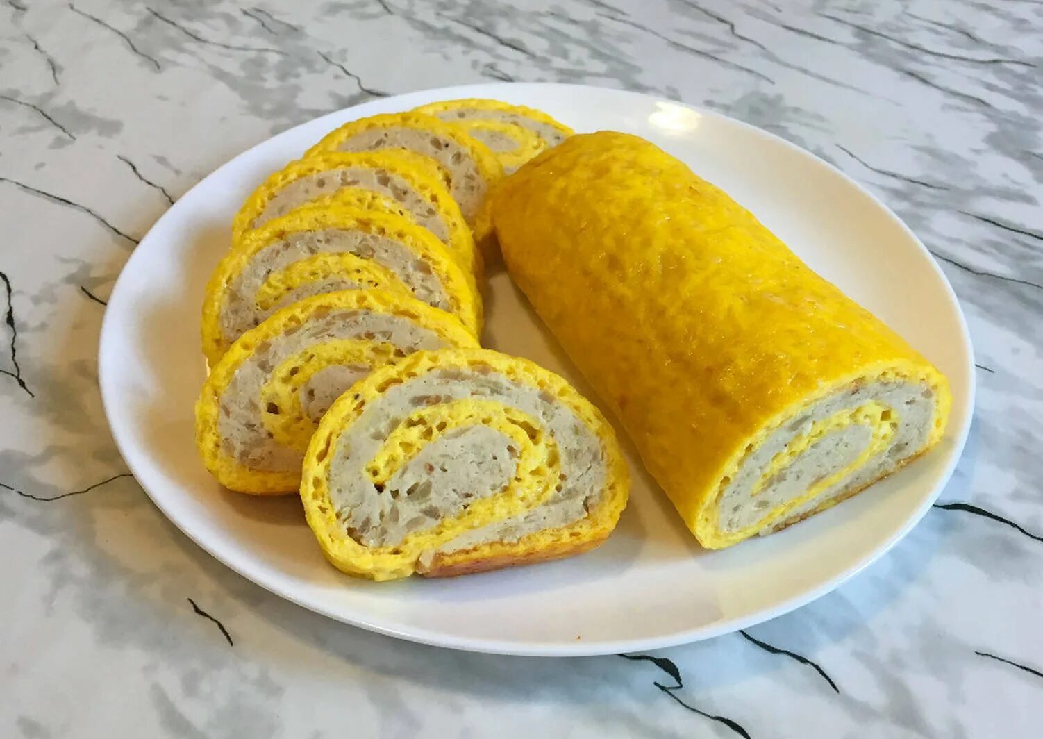 Как приготовить сырный рулет