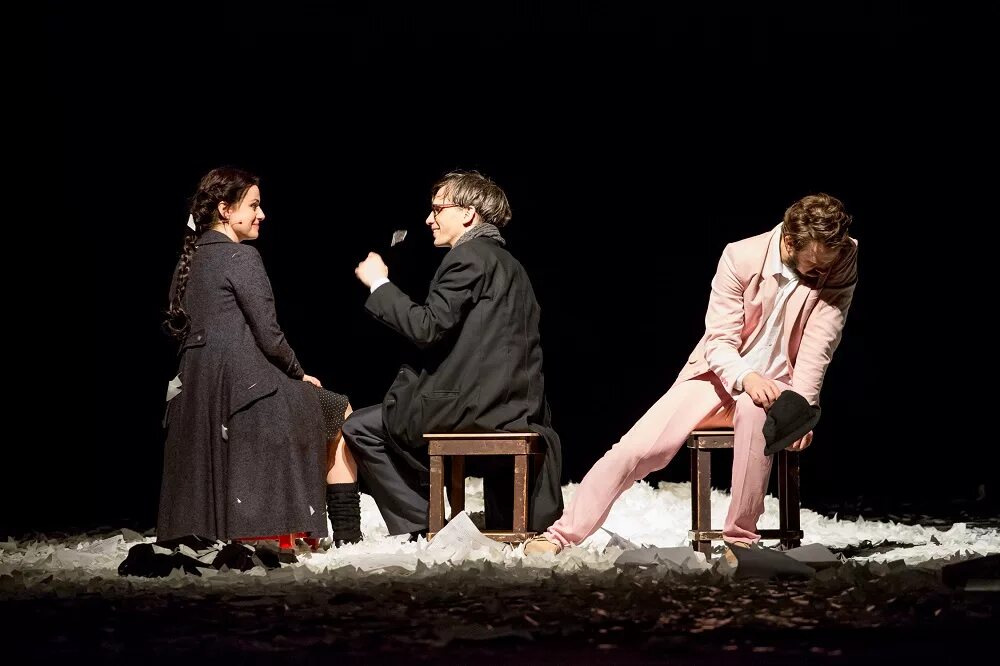 Спектакль ленсовета город женитьба гоголь театр актеры. Ленсовета театр город женитьба. Город женитьба гоголь ленсовета. Город женитьба гоголь. Город женитьба гоголь.