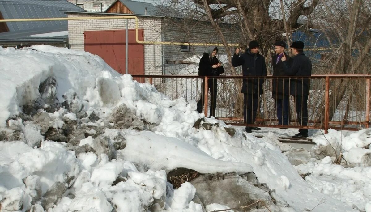 Что с водой в барнауле. Пивоварка Барнаул. Река Пивоварка. Река Пивоварка сегодня Барнаул. Уровень воды в Затоне на талой.