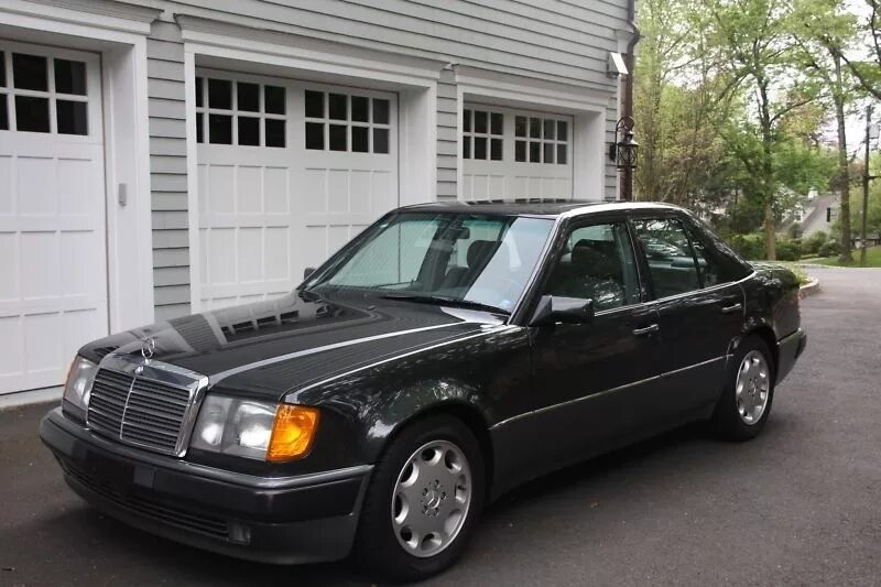 Купить б/у Mercedes-Benz W124 1984-1993 250 2.5d AT (94 л.с.) дизель автомат в Б