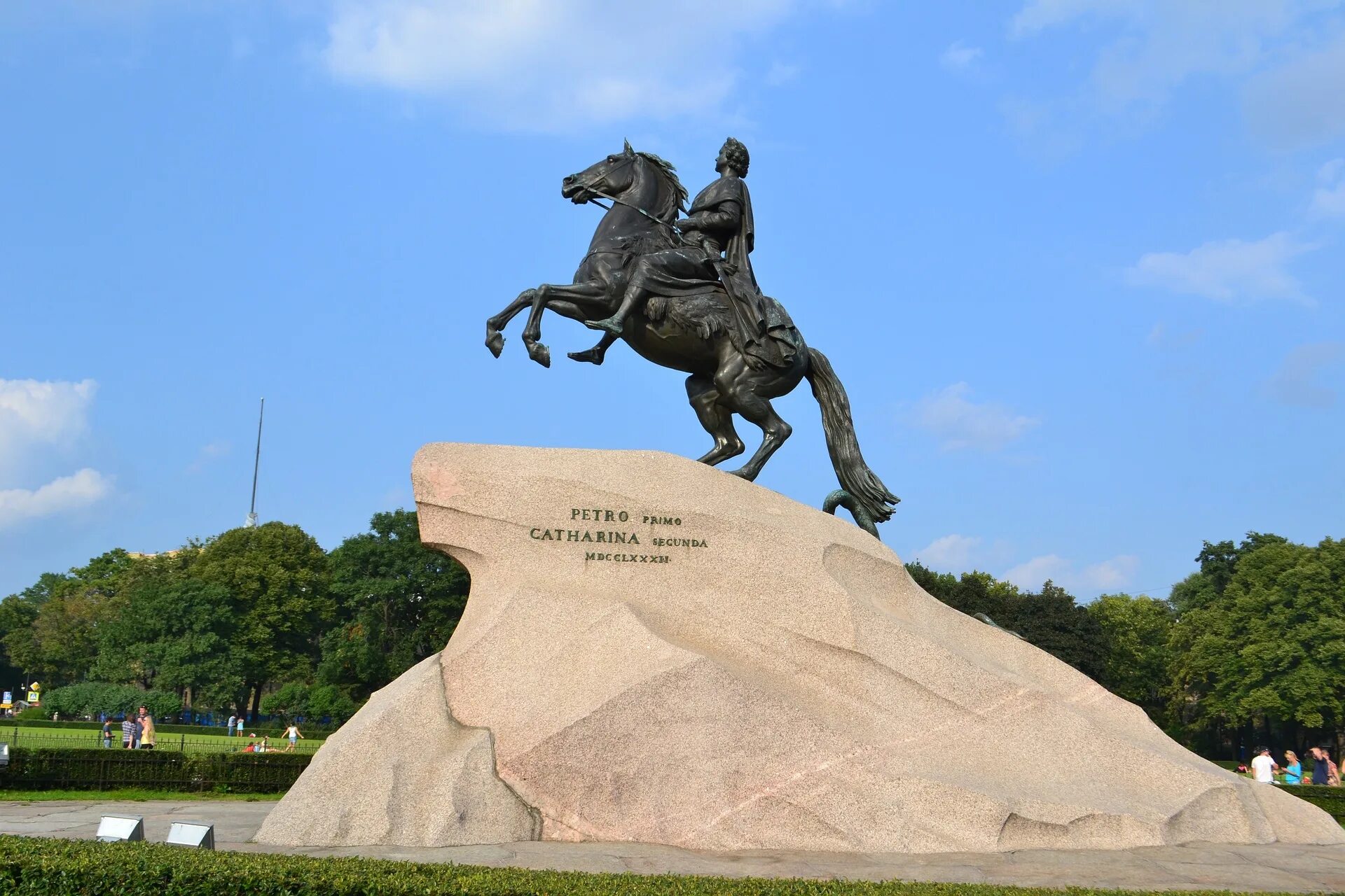 Э фальконе памятник петру 1. Памятник петру 1 в санкт-петербурге медный всадник. медный всадник памятник в санкт-петербурге автор. памятник петру i медный всадник. памятник петру первому в петербурге медный всадник.