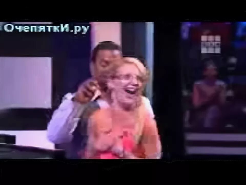 Порвалась лямка. Елена ярченко порвалась бретелька.