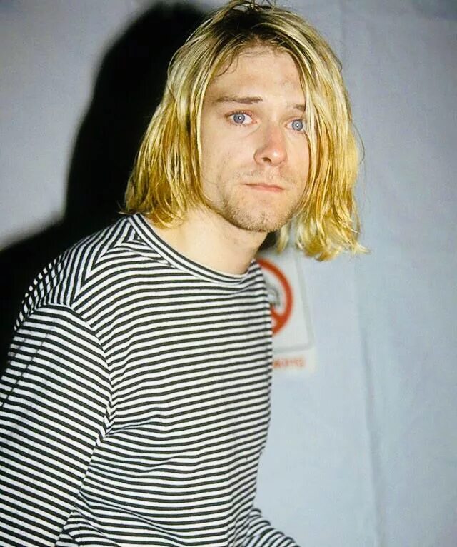 Курт кобейн с сигаретой. Курт кобейн. Курт кобейн. Kurt cobain 1994. Fecal matter kurt cobain.