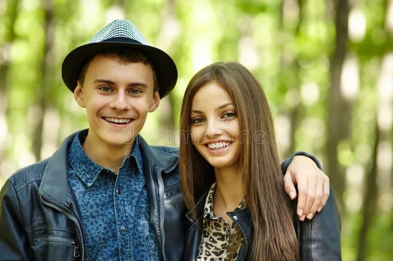 Бойфренд девочки. Boy and girl friends. A boy and a girl или a boy and girl. Girlfriend malchik. Boy and girl 18 age.