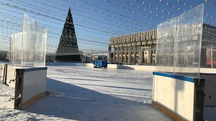 Тула, площадь ленина. Губернский каток тула. Каток в туле на площади ленина. Губернский каток тула. Губернский каток тула.