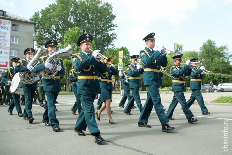 Вурэ череповец. Череповец военный университет радиоэлектроники выпуск. череповецкий военный университет. военные институты череповце училища. училище связи череповец.