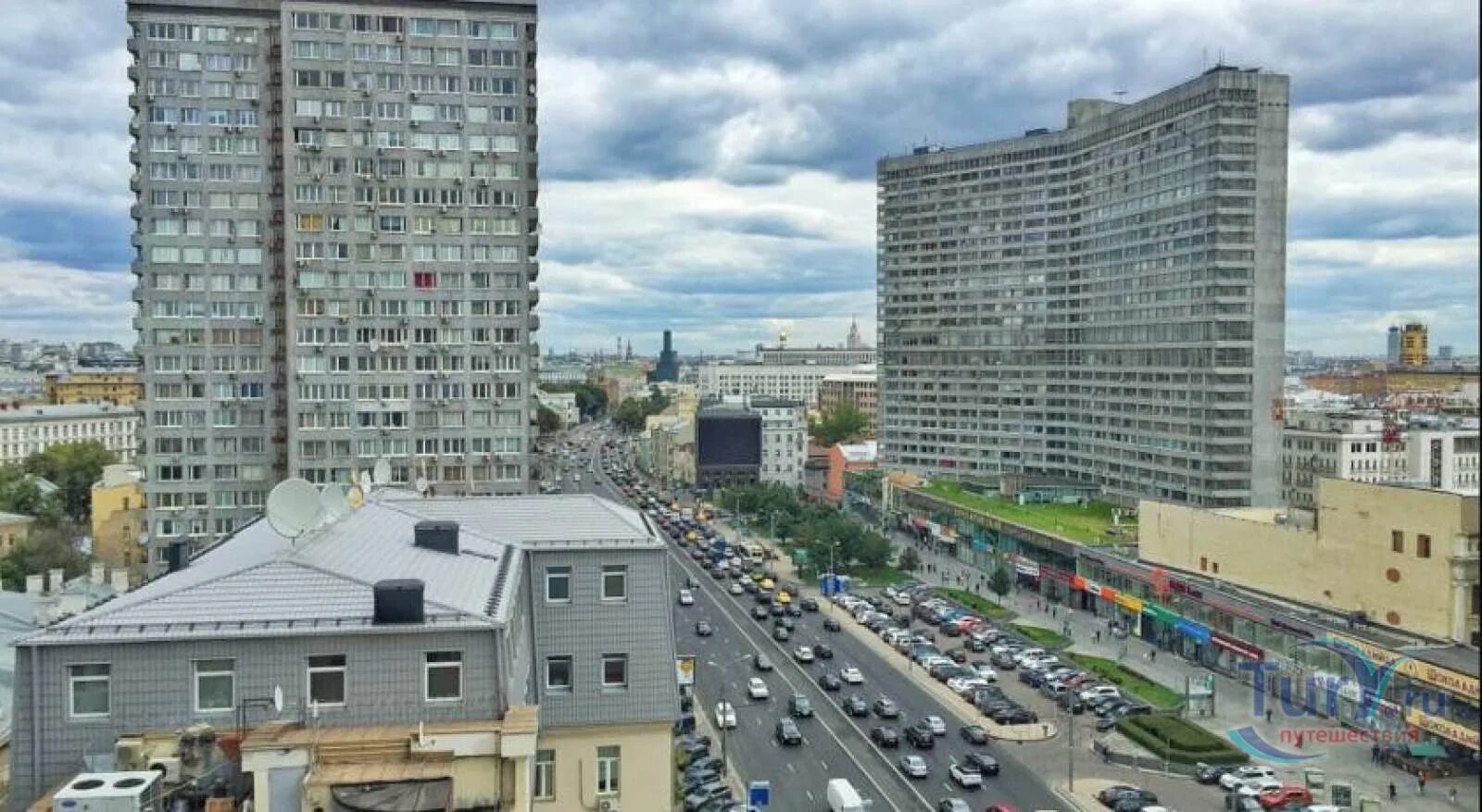 Пространство напротив находившегося