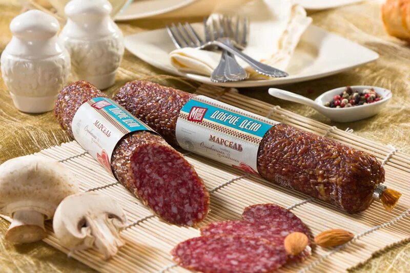 лучшие колбасы. марка самых хороших колбас. клинский мясокомбинат продукция. салями шарм чернышева. колбаса брауншвейгская сырокопченая.