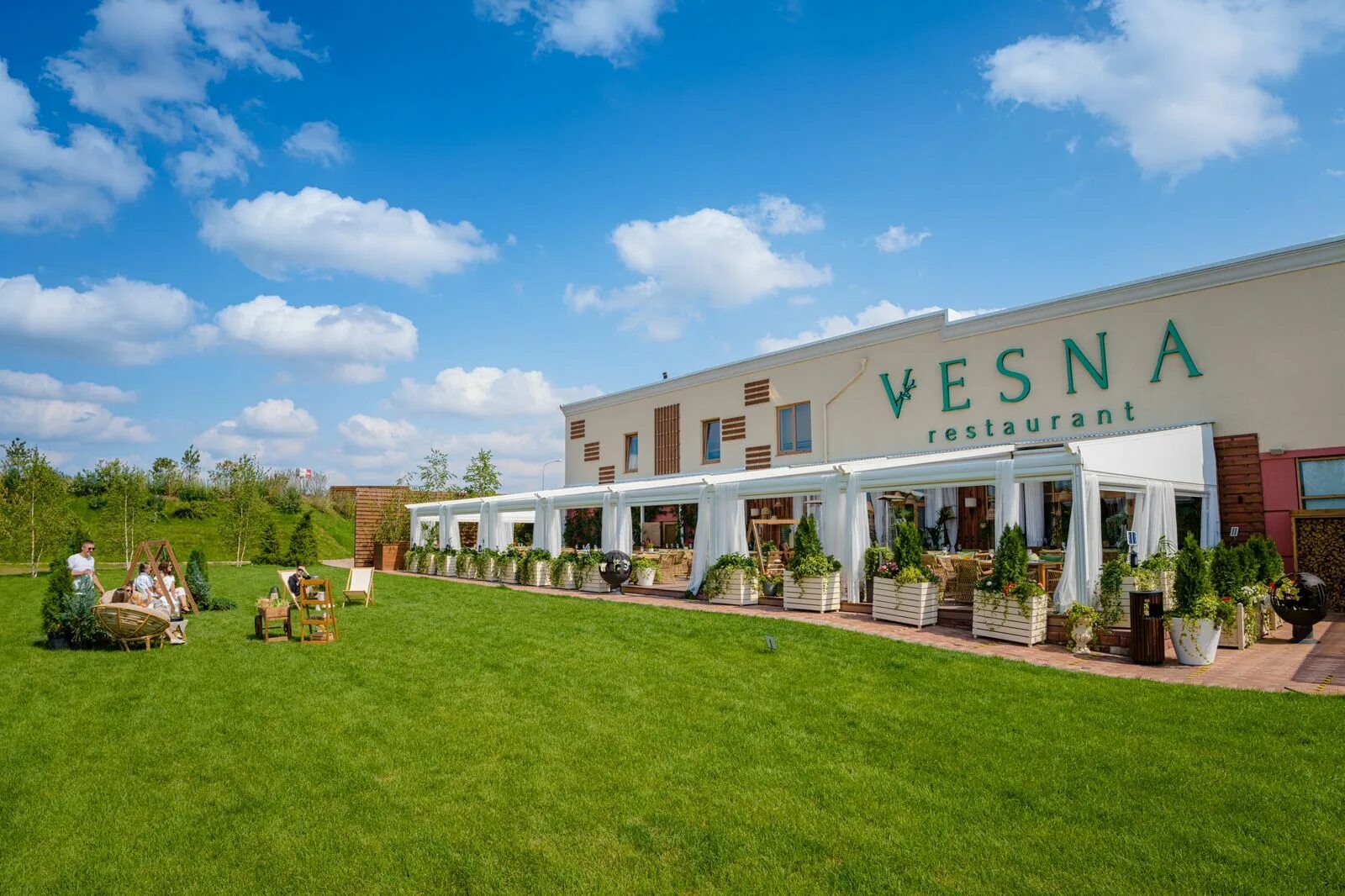 Кофемания аутлет новая рига. Рига аутлет рестораны. Ресторан «vesna» vnukovo outlet village. Рига аутлет рестораны. Рига аутлет рестораны.