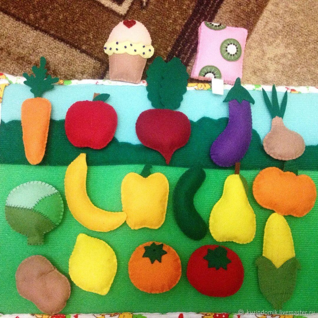 Activity Book (aka Quiet Book): Garden, Barn, & Apple Tree Pages Felt quiet book