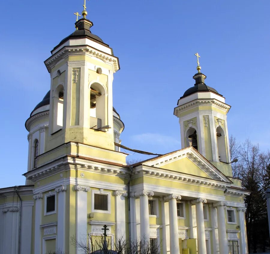 Храм преображения в балашихе. Храм преображения господня (балашиха). Преображенская церковь в усадьбе пехра-яковлевское. Усадьба пехра-яковлевское балашиха храм. Церковь преображения господня, балашиха, леоновское шоссе.