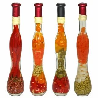 Декоративные бутылки с овощами
