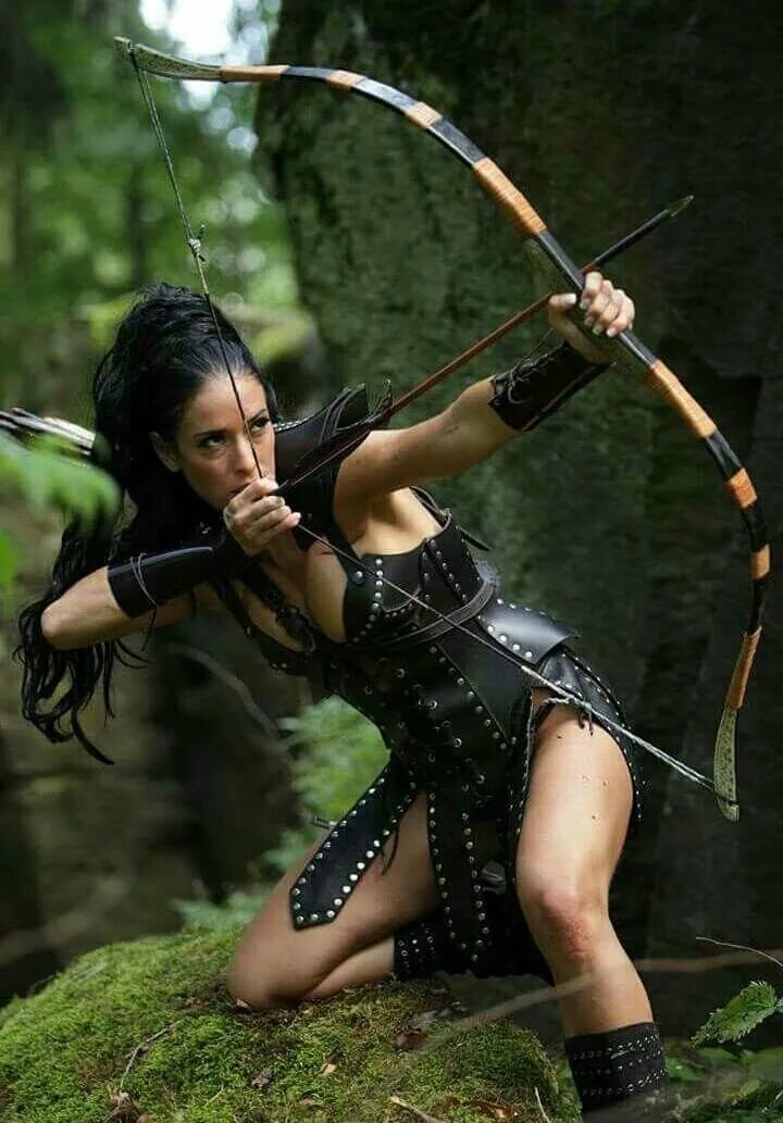 Рослые амазонки. Амазонка bruys. Амазонка девушка. Дева воительница сара маккериган. Амазонка 25313.