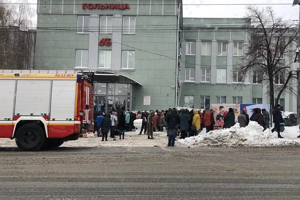 Эвакуация Самара. Минирование Самара. В Самаре заминировали здание. В Самаре минируют. Тревога в самаре сегодня