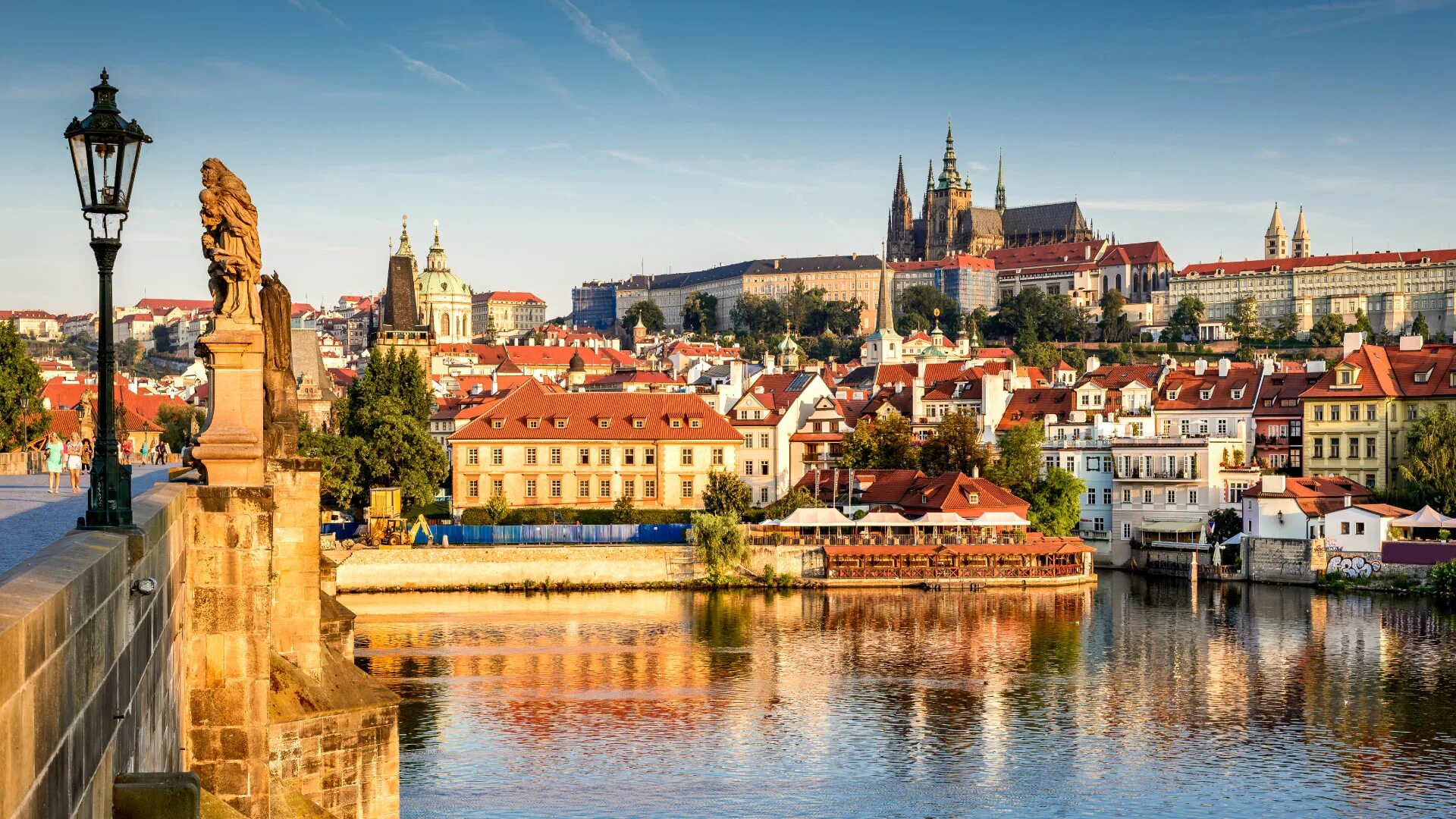 Чехословакия море. Австрия Вена Староместская площадь. Прага столица. Прага фото. Чехия туризм.
