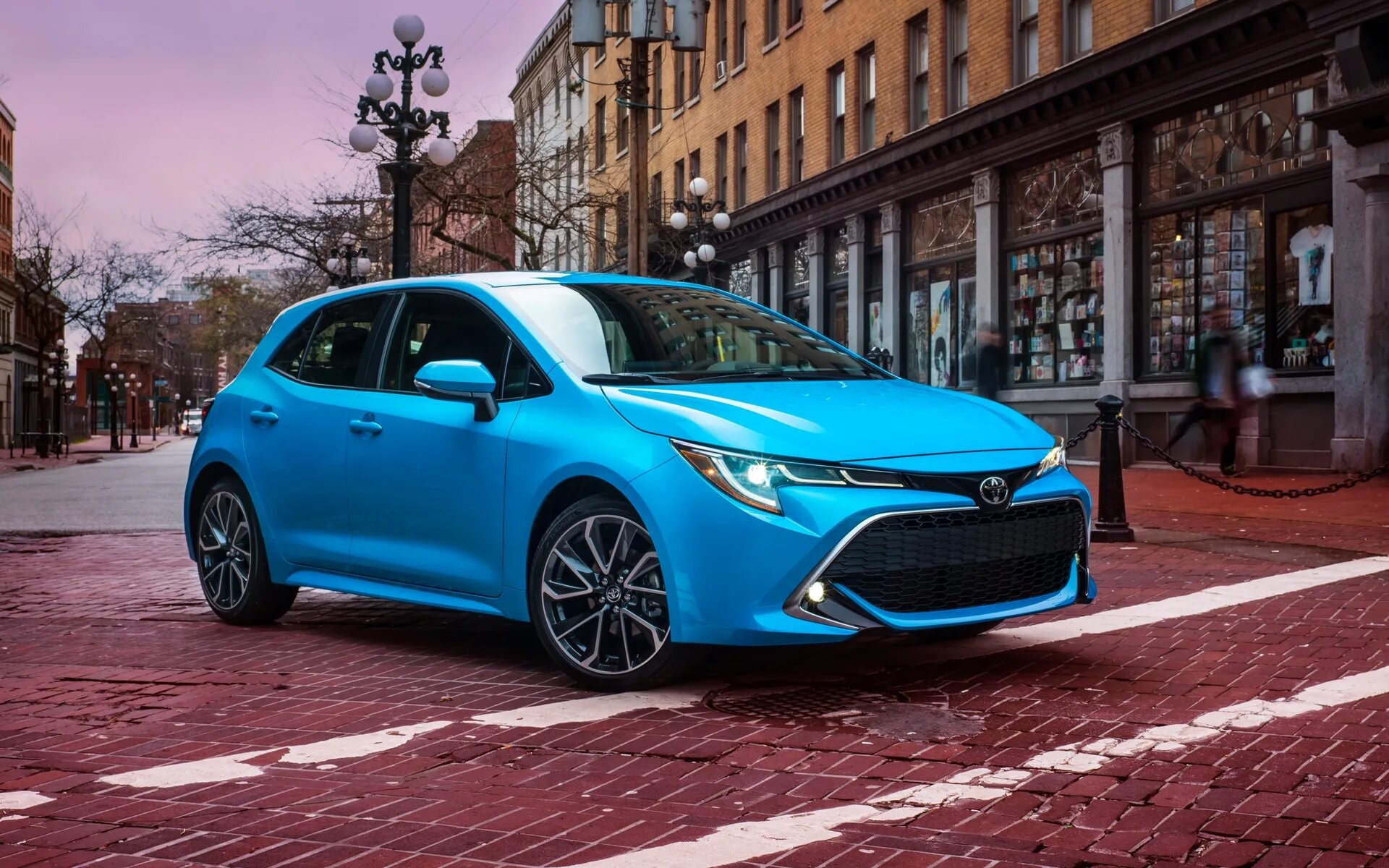 Хэтчбеки 2019 года. Toyota Corolla 2019 хэтчбек. Тойота Королла хэтчбек 2019. Toyota Corolla Hatchback 2020. Тойота Королла хэтчбек 2019 года.