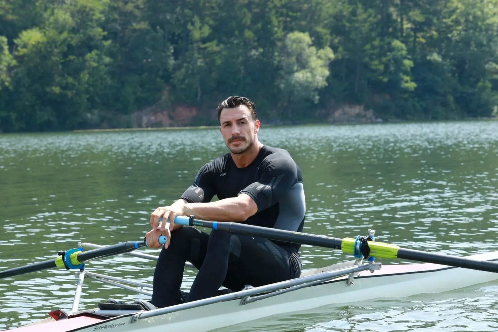 Движение весла. Стоянов 2024. Steering versus Rowing.