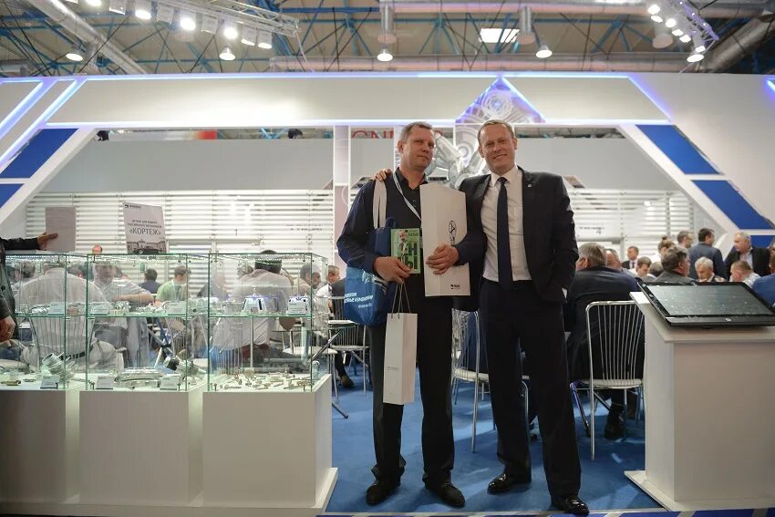 Мирошин сергей михайлович финвал. Финвал логотип. Панкратов финвал энерго. Финвал группа компаний. Компания "финвал энерго".