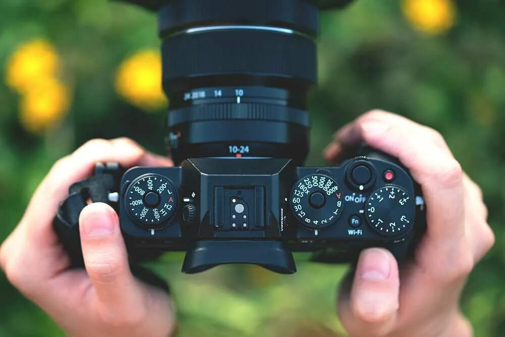 Nikon d7200 kit. Nikon d3400. Фотоаппараты для начинающих фотографов рейтинг. Фотоаппарат. Canon eos 250d фотографии с фотоаппарата.