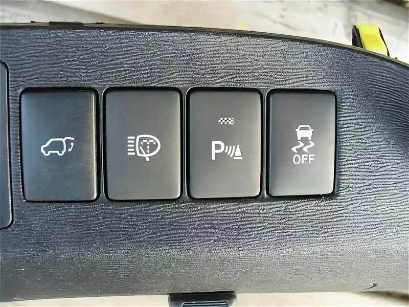 Кнопка п2к xi. 360002т. Переключатель п2т-1 ту11вто. Кнопка p. Переключатель клавиша камаз п147-01.