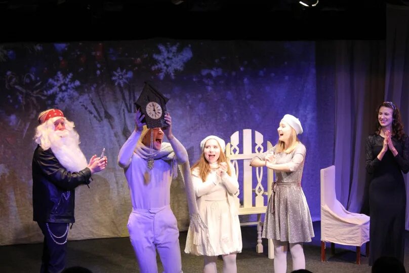 Новогодний спектакль «царевны: новый год наоборот. Новый год наоборот спектакль. Театр на покровке царевна лягушка. Новогодний спектакль «царевны: новый год наоборот. Новый год наоборот спектакль.