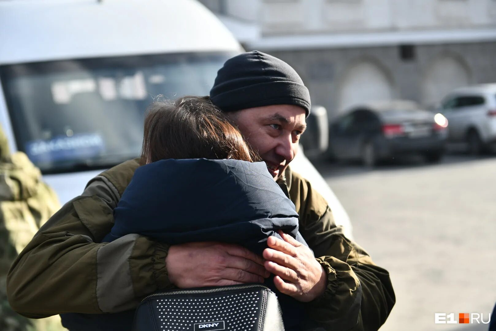 Мобилизация отцов детей. Военное положение. Военные фото. Мобилизованные на Украине. Мобилизация прощание с родными.