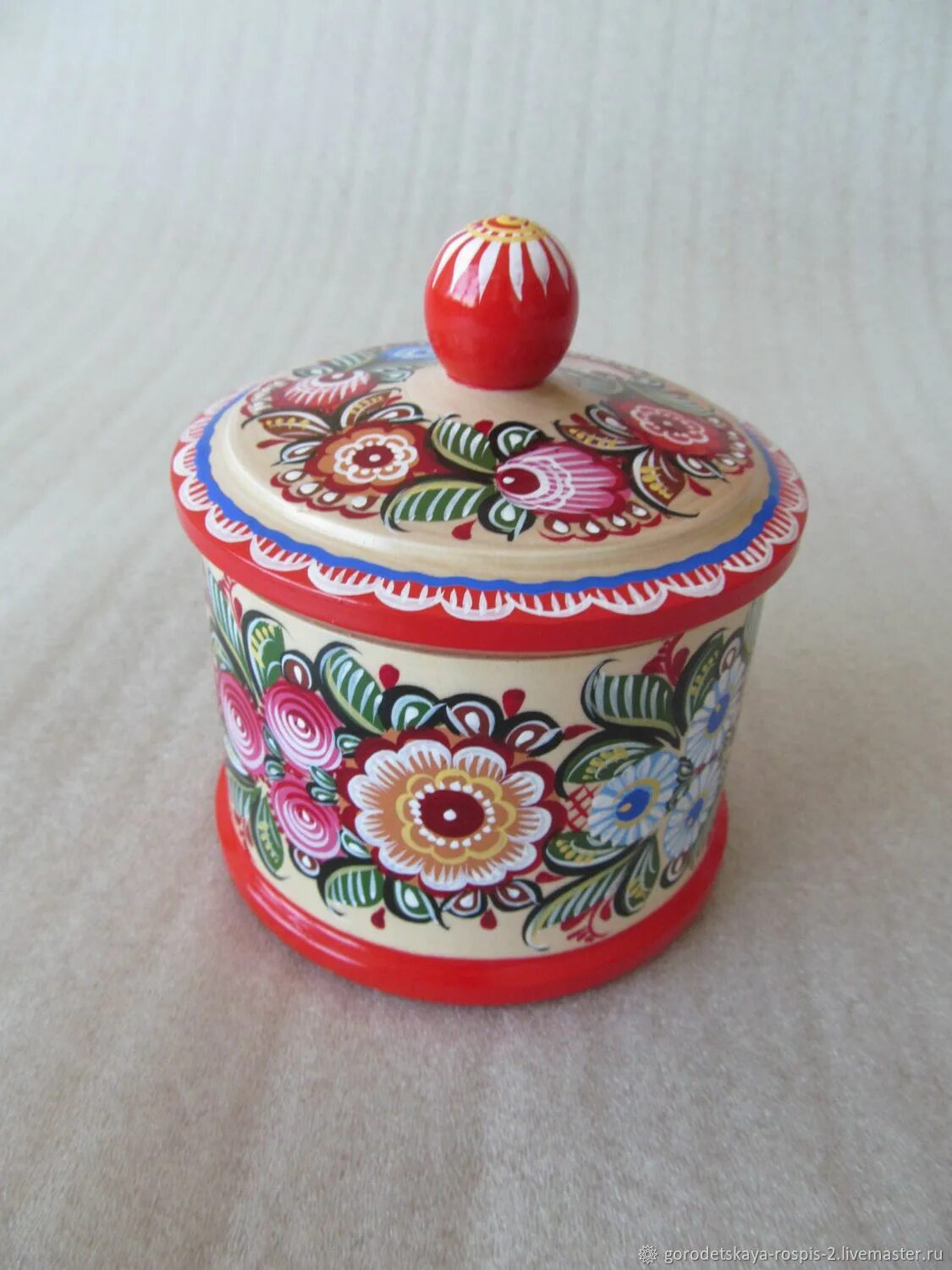 Шкатулка городец. Расписная шкатулка городецкая. Городецкая роспись солонка. Интернет магазины городец. Посуда с городецкой росписью.