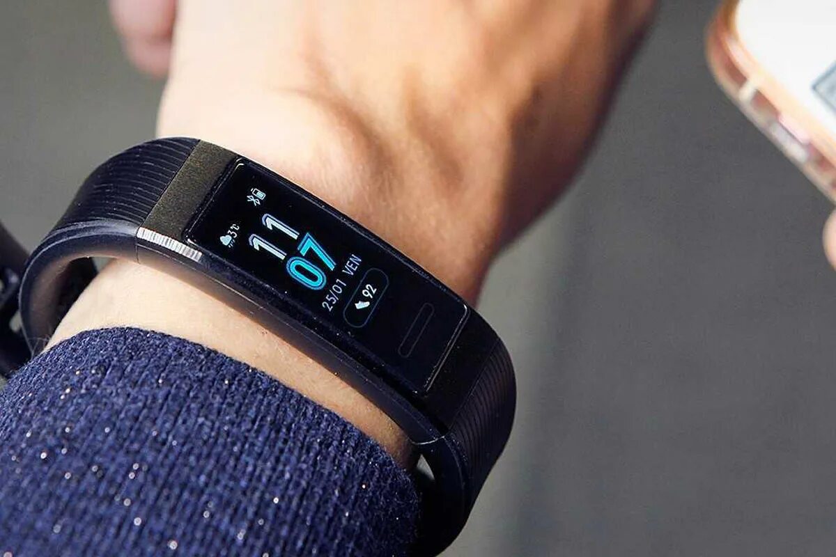 Huawei band 8 приложения на русском языке. Хуавей банд 6. фитнес-браслет huawei band 6 graphite black (fra-b19). хуавей ми бэнд 3. samsung band 6.