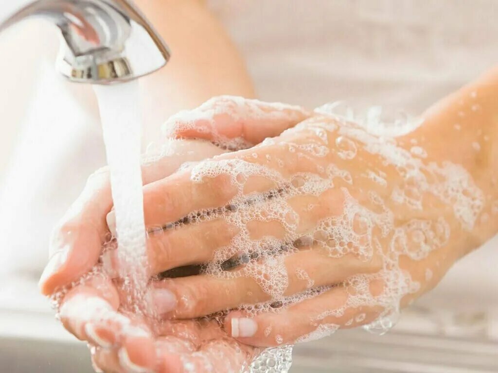 Руки после ванны. Гигиена фото для детей. Мытье рук перед едой. Мытье рук фото.