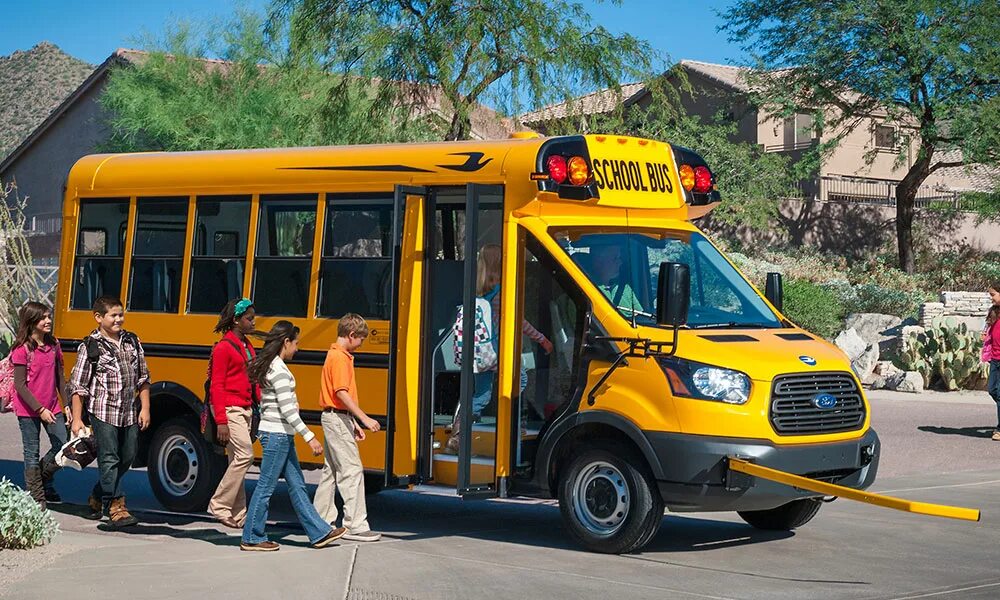 Ford Transit Bus. Школьный автобус Форд Транзит. Форд Транзит школьный автобус 20 2 1. Форд Транзит 2022 школьный автобус Америка. Уаз школьный автобус