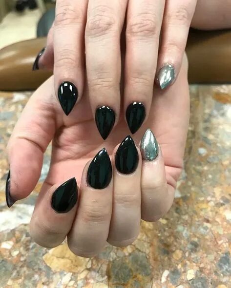 10 популярных идей на тему "short stilleto nails 2025" для вдохновения