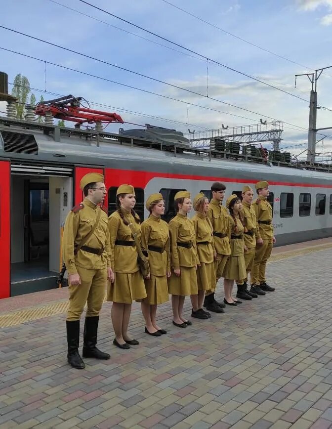 Волгоград балаково поезд. Волгоград балаково поезд. Поезд балаково москва. Волгоград балаково поезд. Электричка балаково.