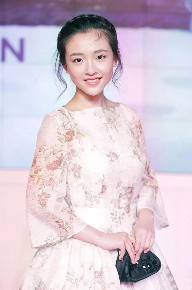 Чжао цянь актриса. У цянь. Ву цянь. Дженис ву. У цянь актриса.