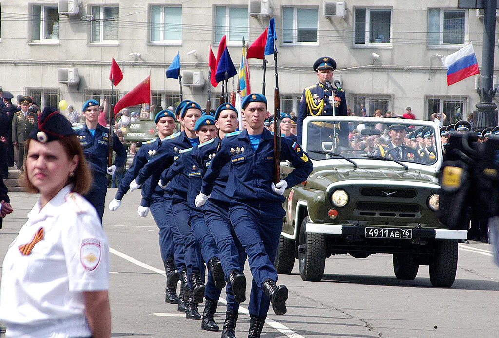 5 мая челябинск. День Победы Челябинск. 9 Мая Челябинск 2019. Гарнизоны Челябинска. Челябинск 9 мая фото.