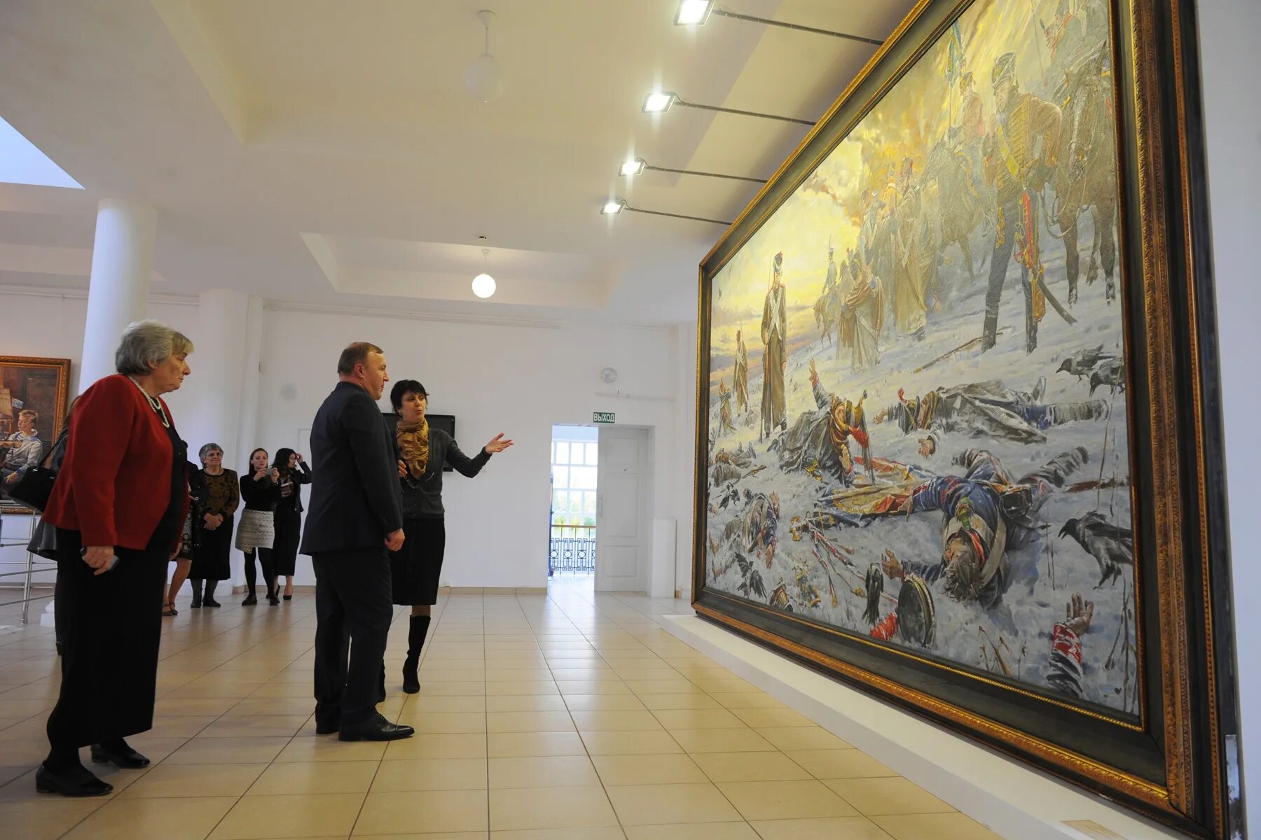 экспозиция пензенской картинной галереи. картинная галерея им савицкого пенза. василий игоревич нестеренко картины. выставка художника василия. монастырный художник краснодар.