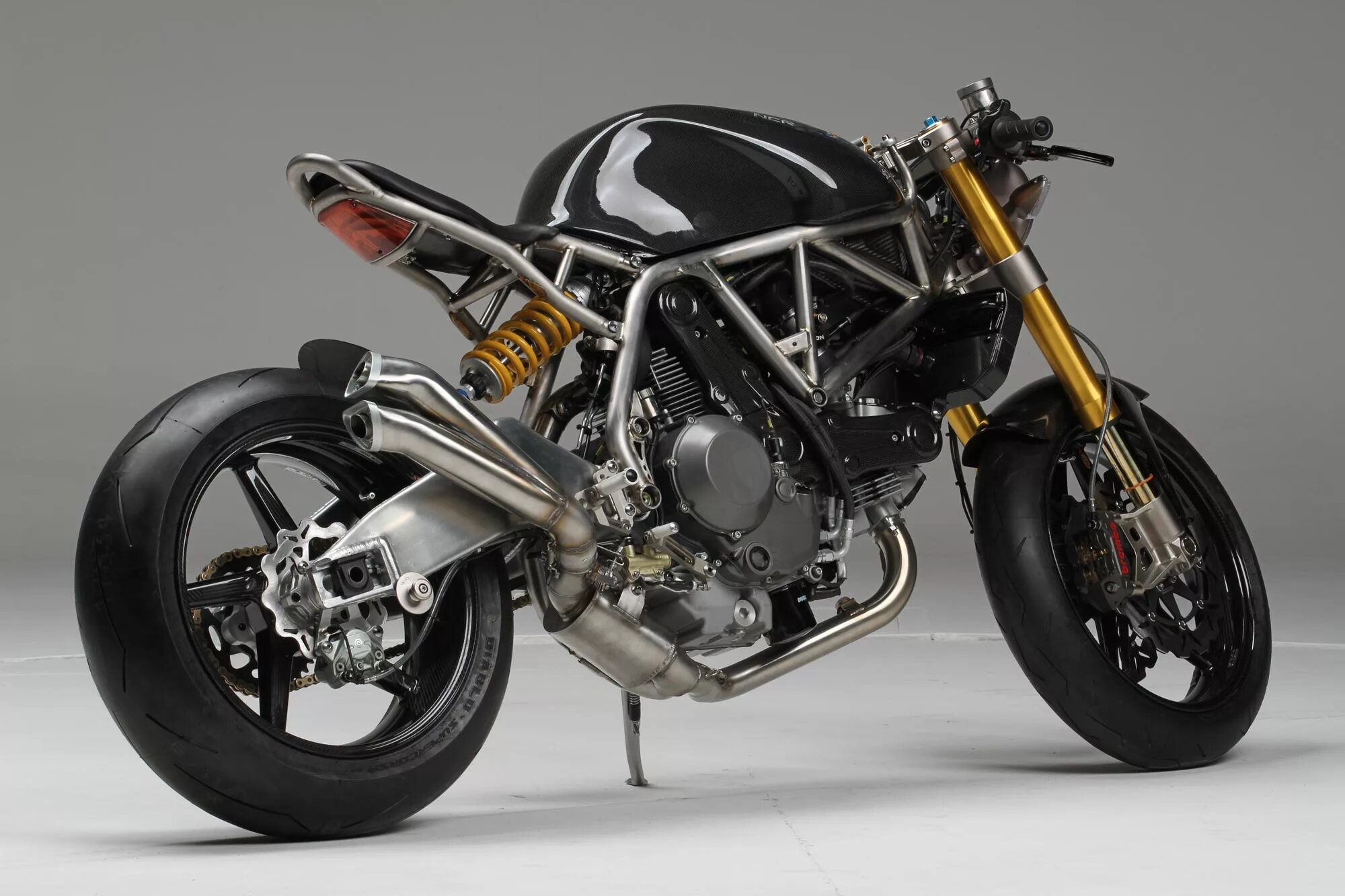 Neiman marcus limited edition. Neiman marcus мотоцикл. neiman marcus limited edition fighter. ducati garage 13. ncr moto.