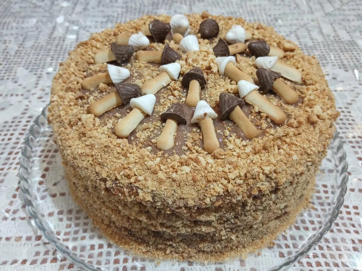 The Best Ferrero Rocher Cake Recipe (video) Recipe Food, Cake recipes, Ferrero r