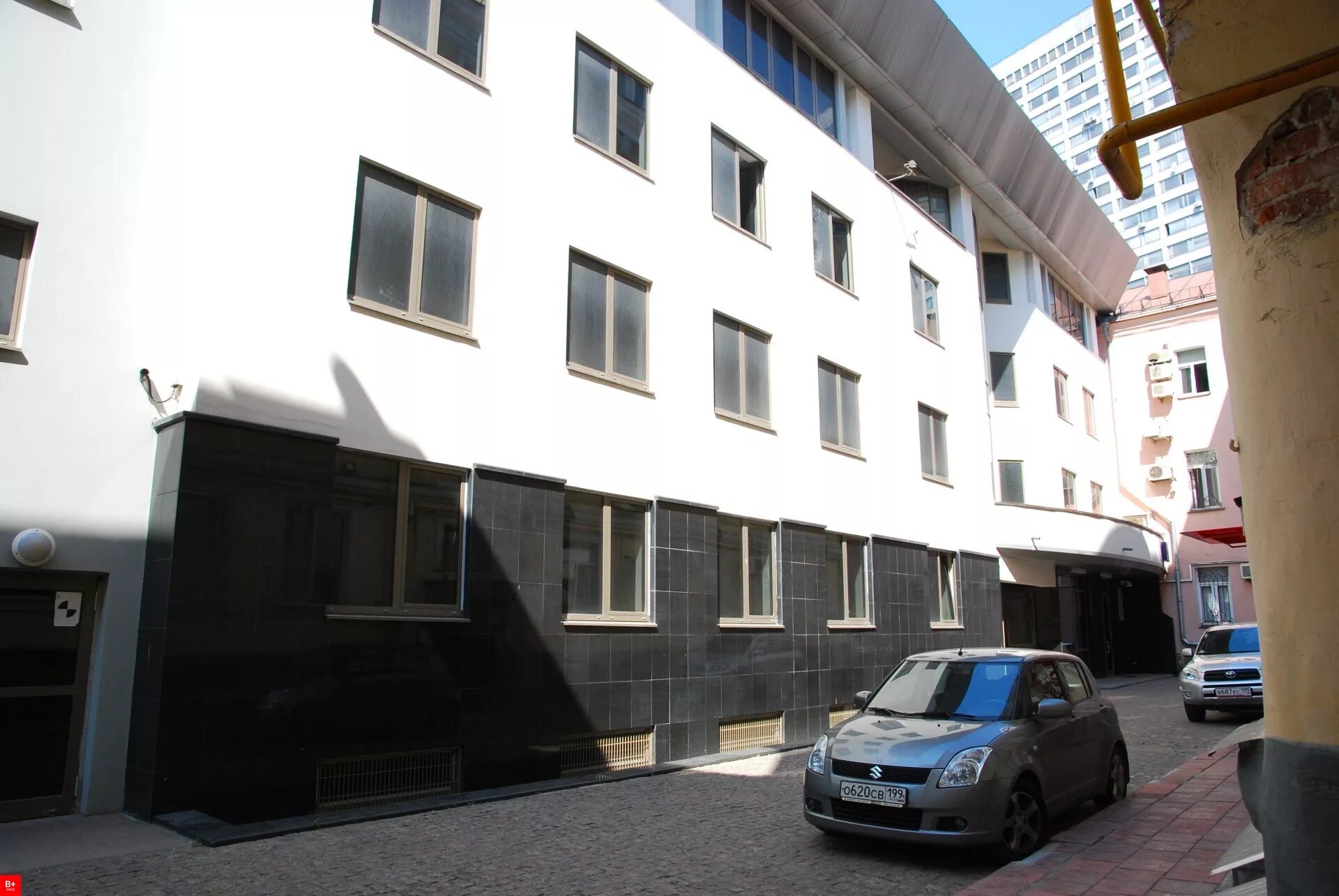 мфц басманного района центросоюзный переулок. уланский пер. 13, стр. газетный переулок 13 москва. филипповский переулок 13с1.