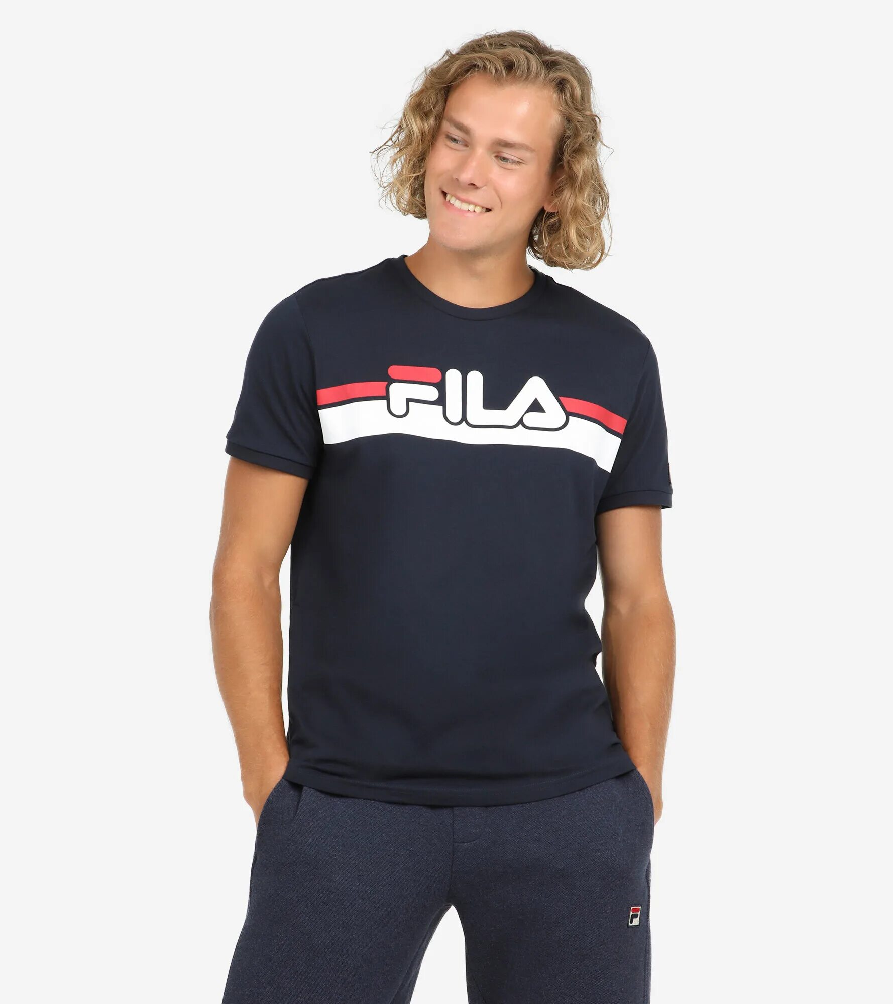 Спортмастер фила мужская. Футболка Fila Спортмастер. Майка Pro Fila. Fila Relaxed Fit футболка. Майка мужская Fila.