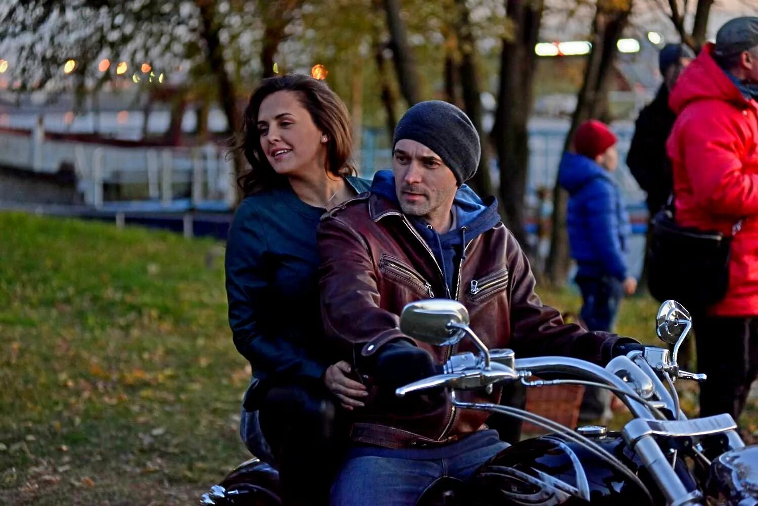 Второе зрение сериал 1 сезон. Павел трубинер второе зрение. Павел трубинер сериал второе зрение. Павел трубинер сериал второе зрение. Новенький 3 сезон дата выхода.