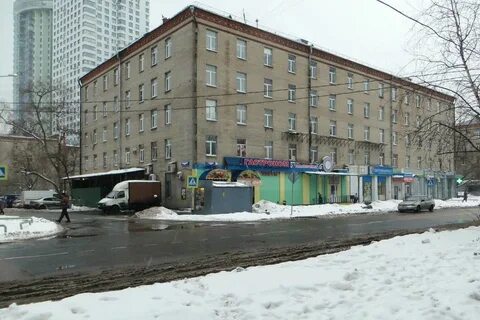 Ул вучетича 18
