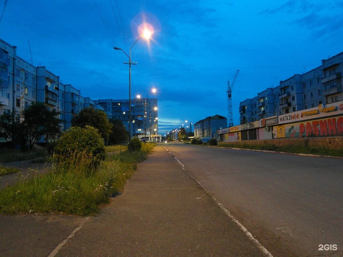 Погода в ленинск кузнецке. Ночной Ленинск Кузнецкий. Бульвар Химиков 10/1 Ленинск Кузнецкий. Бульвар Химиков. Ленинск-Кузнецкий улицы.