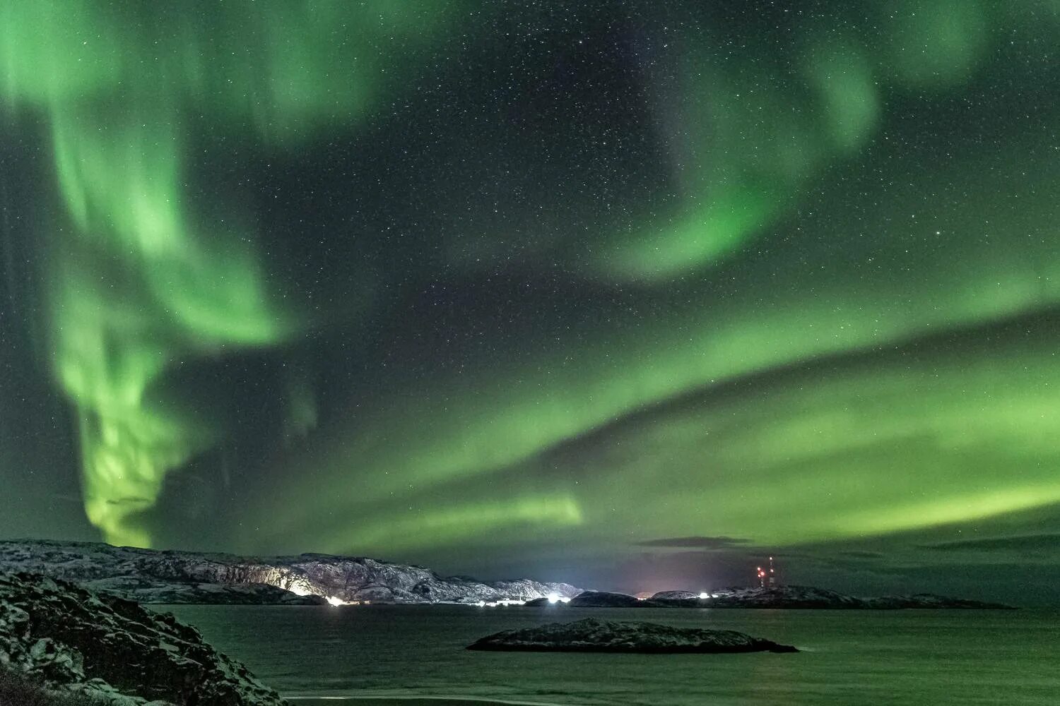 Северное сияние пенза 2024. Сполохи фото. Лисий хвост северное сияние. Сияние. Северное.