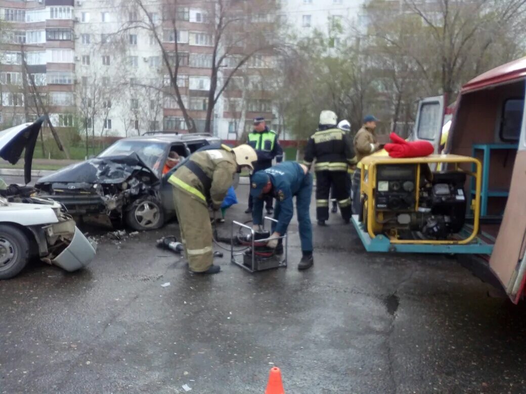 ДТП на Пролетарской сегодня. Авария на Пролетарской сегодня. Автоавария на Пролетарской Оренбург.