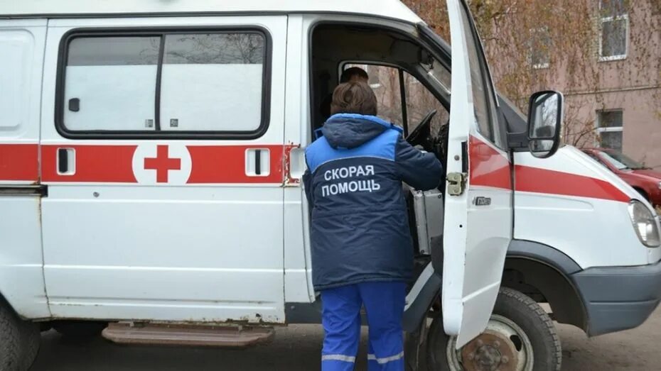 Скорая белгород. Станция скорой медицинской помощи воронеж. Врач скорой помощи воронеж. Машина скорой помощи воронеж. Номер скорой помощи воронеж.