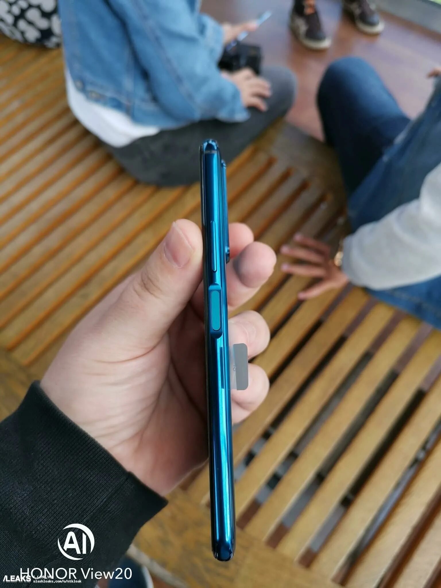 Замена honor 20 pro. Honor 20 Pro. Honor 20 Pro отпечаток пальца. Хонор 20 с отпечатком пальца. Honor 20 Pro в руке.