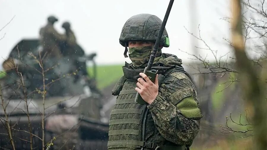 штурм авдеевки. бойцы в авдеевке. репортаж из авдеевки видео. военные абхазии. бойцы в авдеевке.