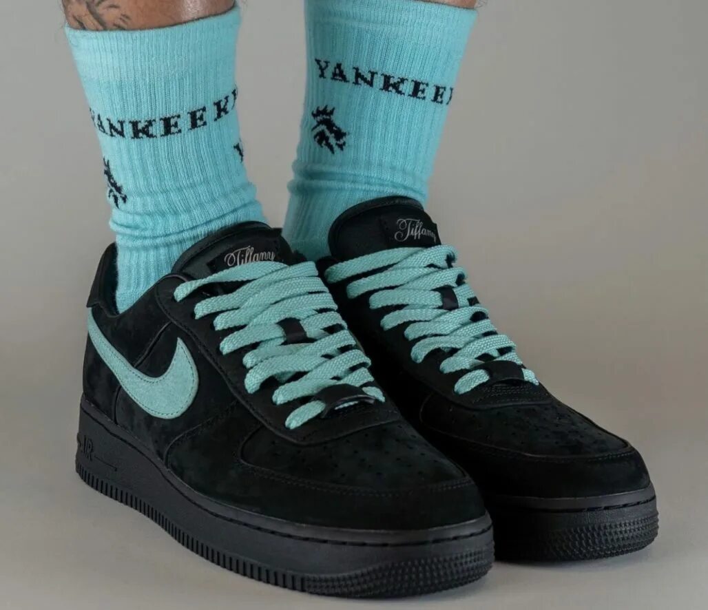 Nike тиффани. Nike Air Force 1 Tiffany. Nike Air Force 1 Low Tiffany. Найк АИР Форс Тиффани. Tiffany & co. x Nike Air Force 1 Low.