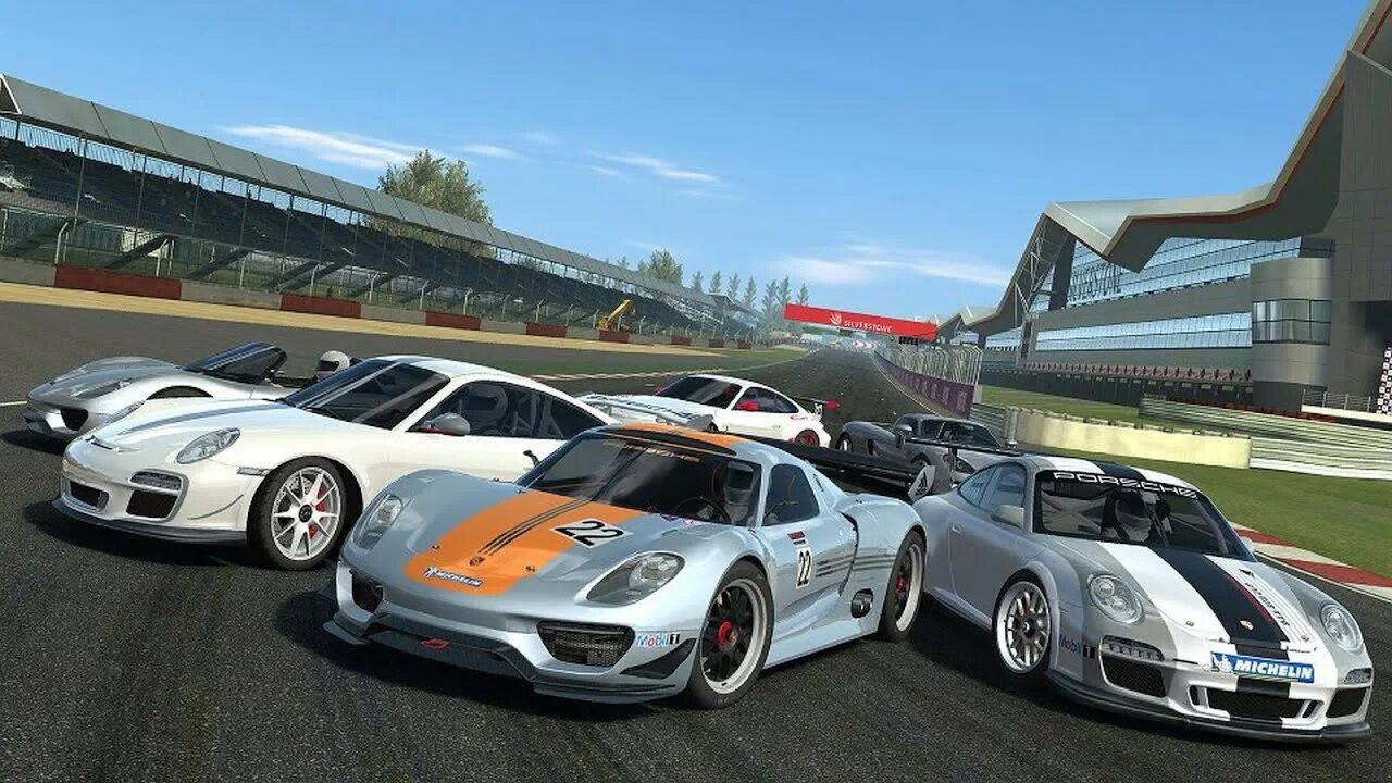 Игру real racing 3. Реал расинг 3. real racing 3 porsche 911 carrera s. real racing 3 ea. планшет реал рейсинг 3.